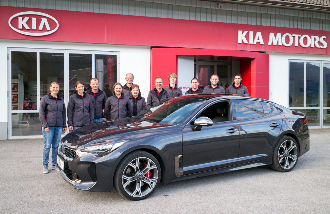 Elegantes Kia Autohaus In Der Nhe Fotos